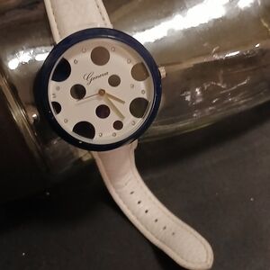 Geneva Blue and White Polka Dot Smartwatch